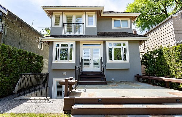 4420 Collingwood Street Dunbar