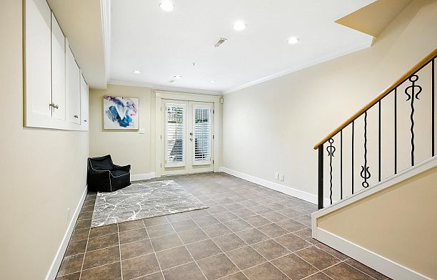 4420 Collingwood Street Dunbar