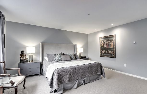 32 5650 Hampton Place University VW