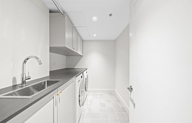 2 5819 Highbury Street Southlands