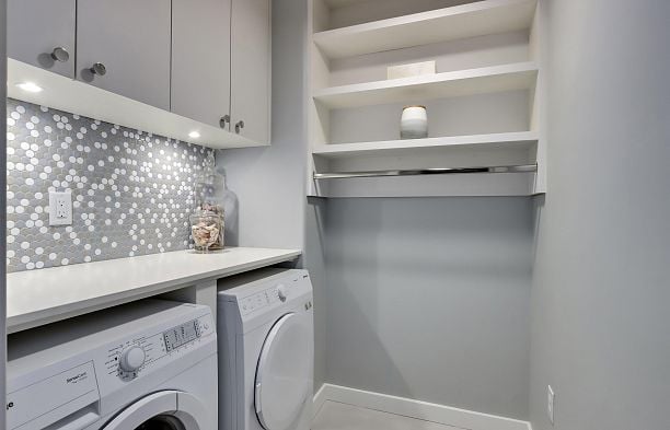 32 5650 Hampton Place University VW