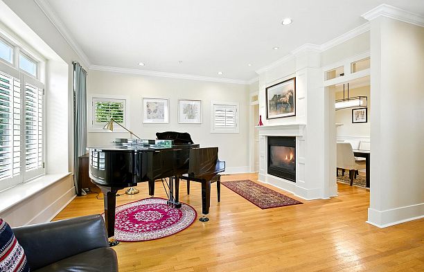 4420 Collingwood Street Dunbar