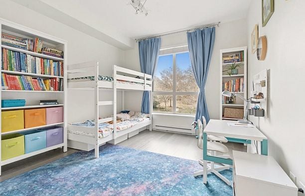 210 6268 Eagles Drive University VW