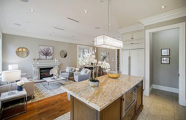 3759 W 31st Avenue Dunbar