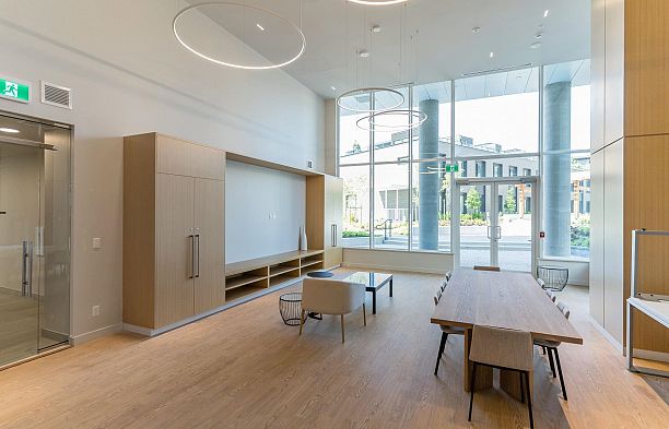 1604 5629 Birney Avenue University VW