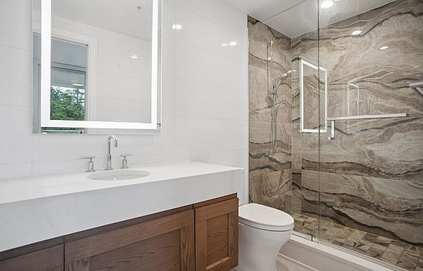 1604 5629 Birney Avenue University VW