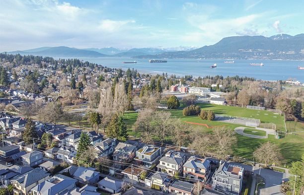 4320 W 8th Avenue Point Grey