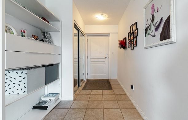 707 5639 Hampton Place University VW