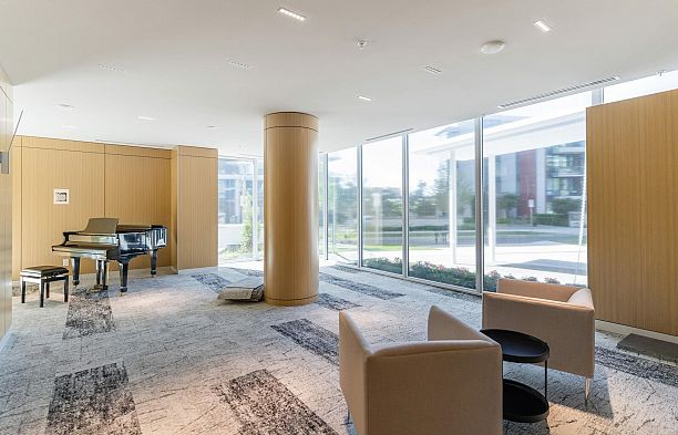 1604 5629 Birney Avenue University VW