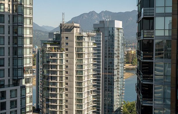 2902 1166 Melville Street Coal Harbour