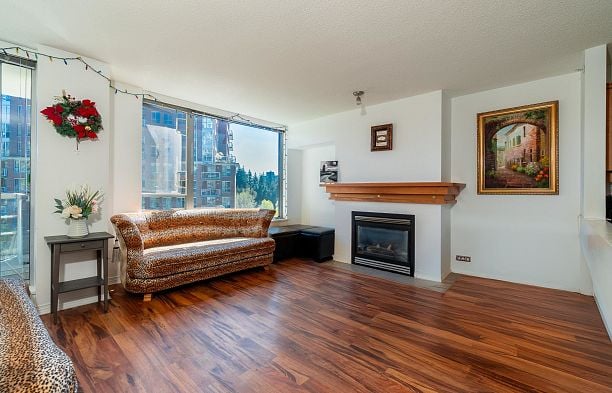 707 5639 Hampton Place University VW