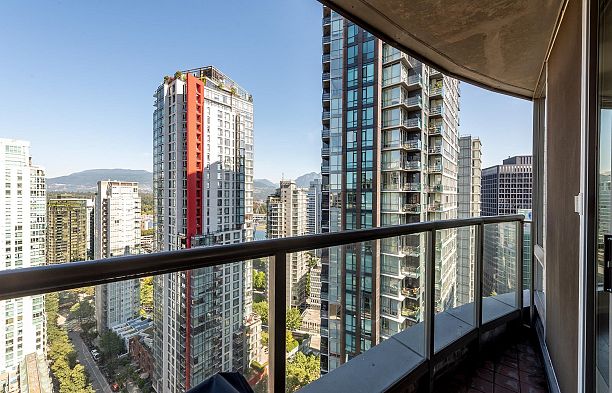 2902 1166 Melville Street Coal Harbour