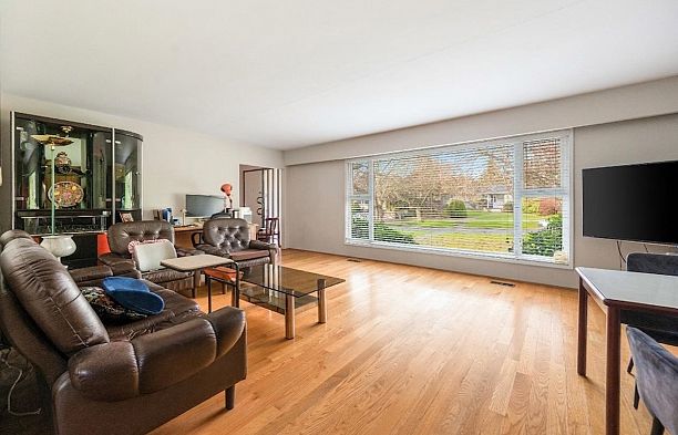 6872 Heather Street South Cambie