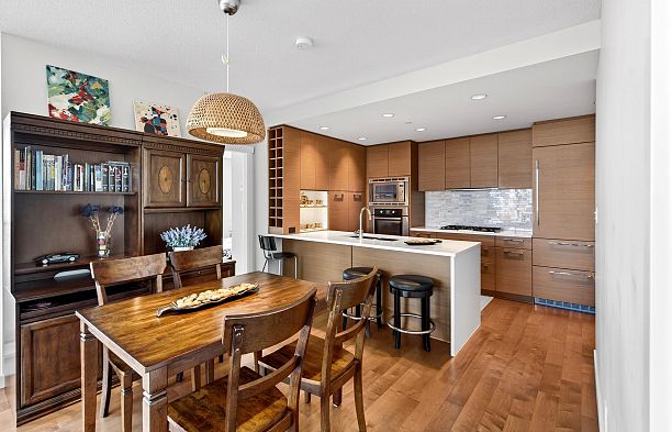 1502 5868 Agronomy Road University VW