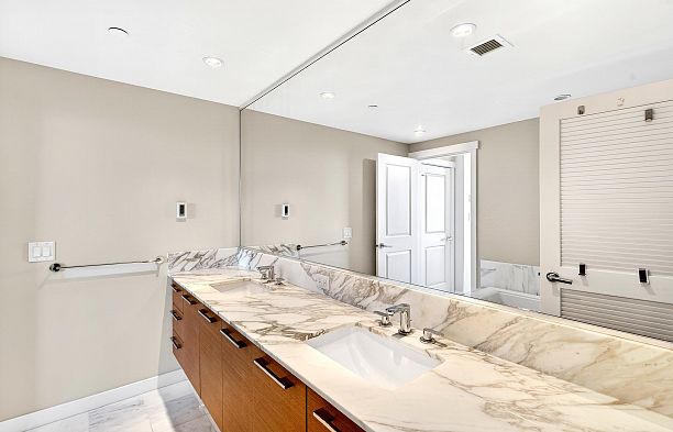 1502 5868 Agronomy Road University VW