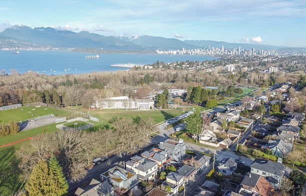 4320 W 8th Avenue Point Grey