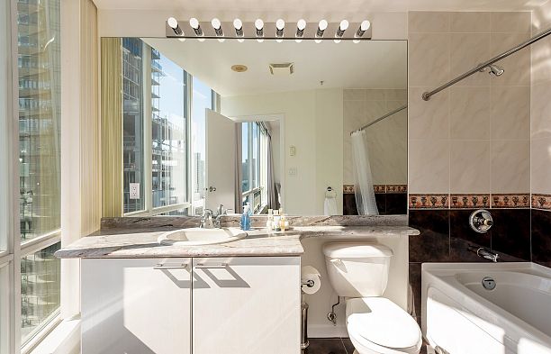 2902 1166 Melville Street Coal Harbour