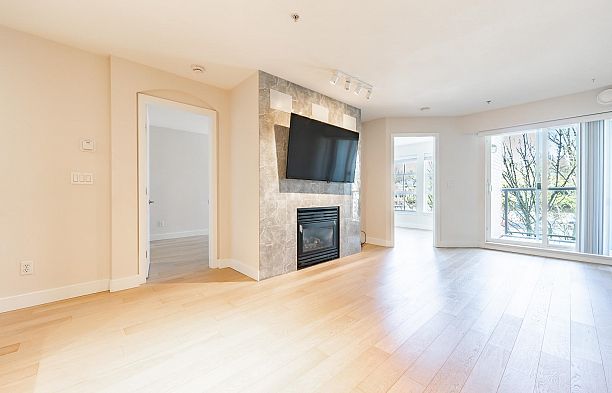 310 5723 Collingwood Street Southlands