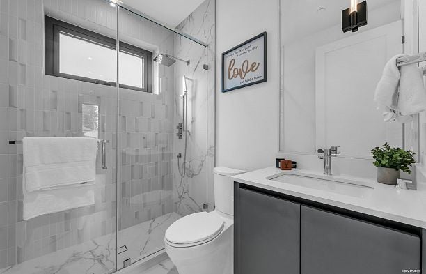 1181 W 33rd Avenue Shaughnessy