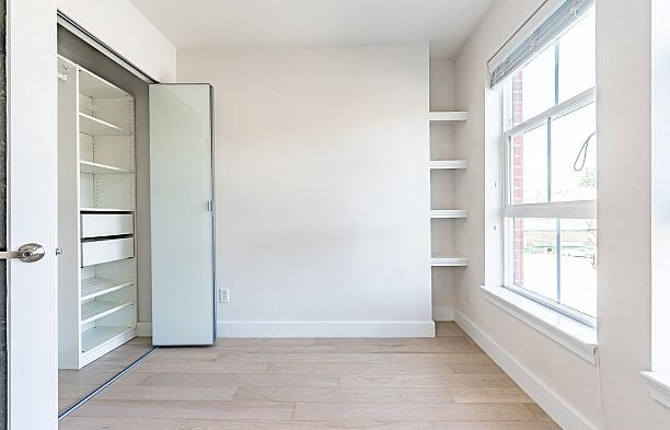 310 5723 Collingwood Street Southlands