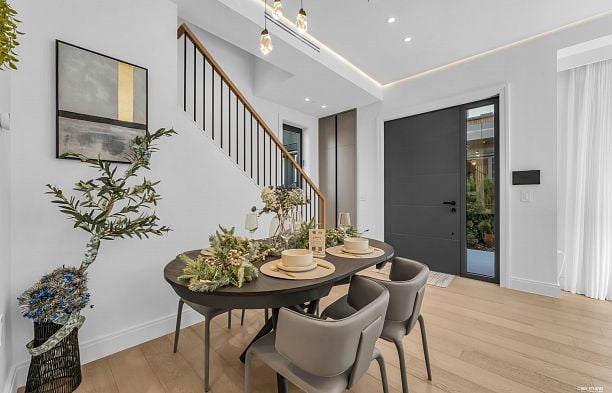 1181 W 33rd Avenue Shaughnessy