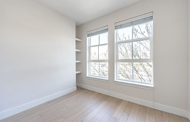 310 5723 Collingwood Street Southlands