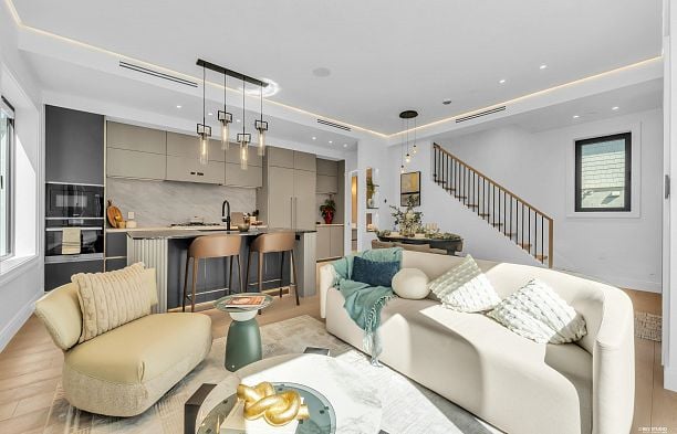 1181 W 33rd Avenue Shaughnessy