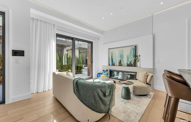 1181 W 33rd Avenue Shaughnessy