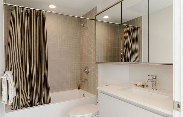 6531 Fremlin Street South Cambie