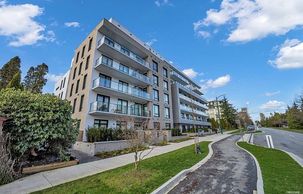 305 6859 Cambie Street South Cambie