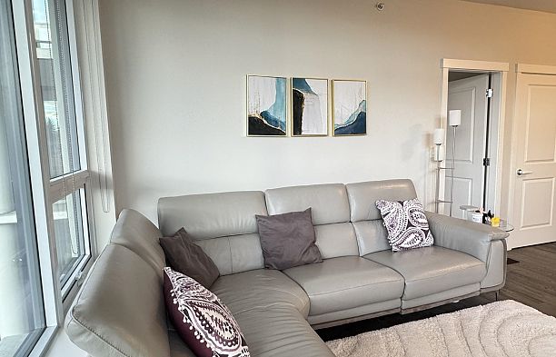 501 3487 Binning Road University VW