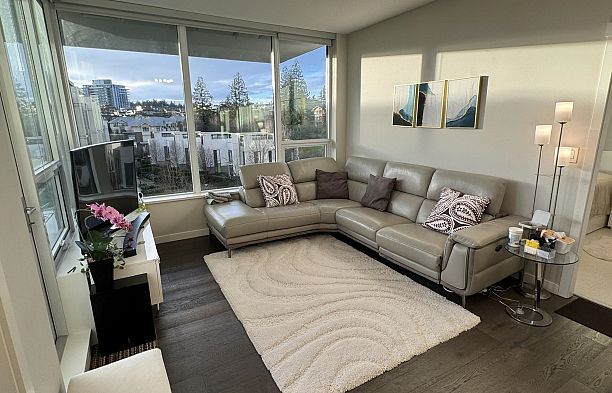 501 3487 Binning Road University VW