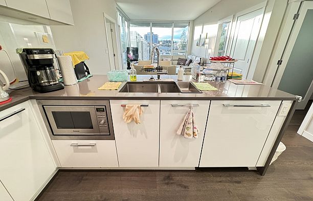 501 3487 Binning Road University VW