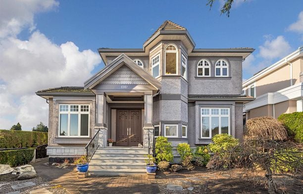 6981 Laurel Street South Cambie