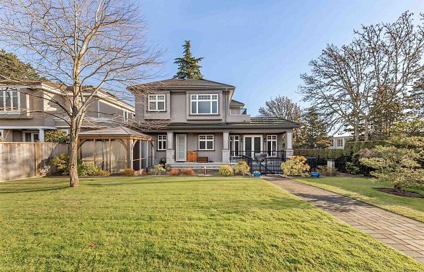 6981 Laurel Street South Cambie