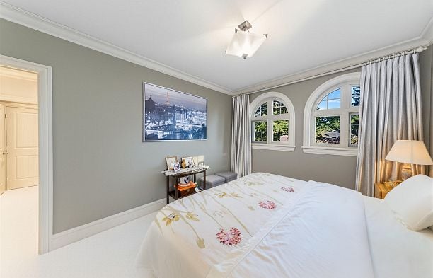 6981 Laurel Street South Cambie