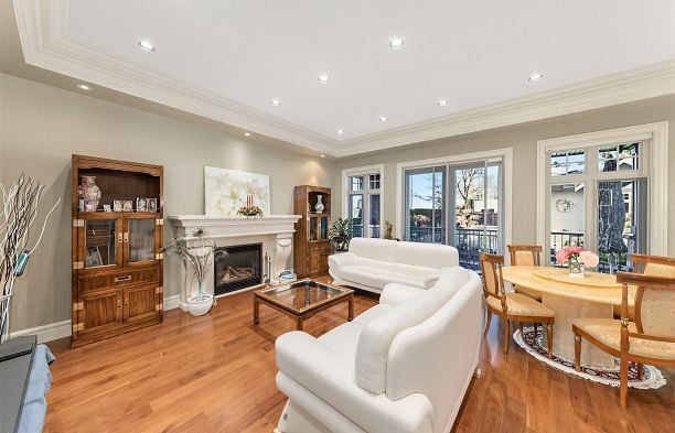 6981 Laurel Street South Cambie