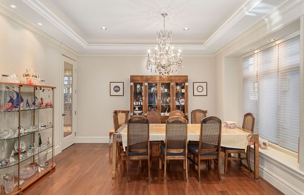 6981 Laurel Street South Cambie