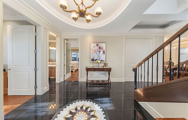 6981 Laurel Street South Cambie