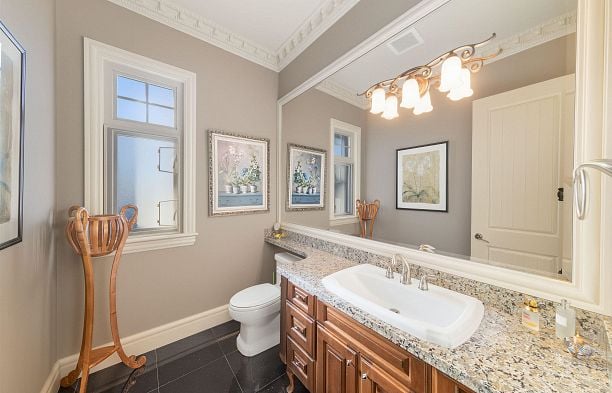 6981 Laurel Street South Cambie