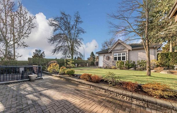 6981 Laurel Street South Cambie