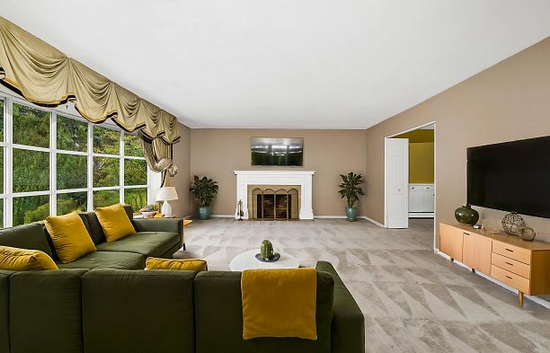 6076 Holland Street Southlands