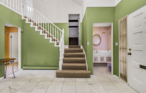 6076 Holland Street Southlands