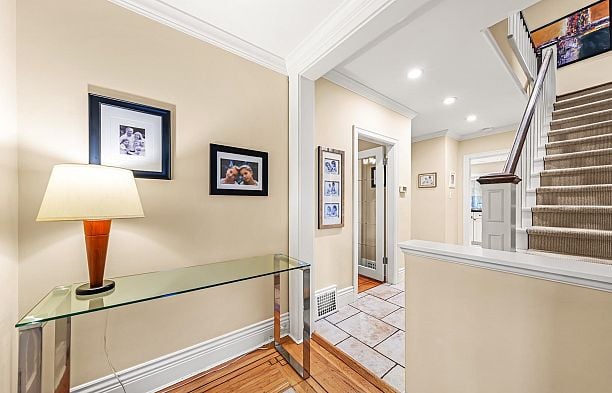 5790 Alma Street Southlands