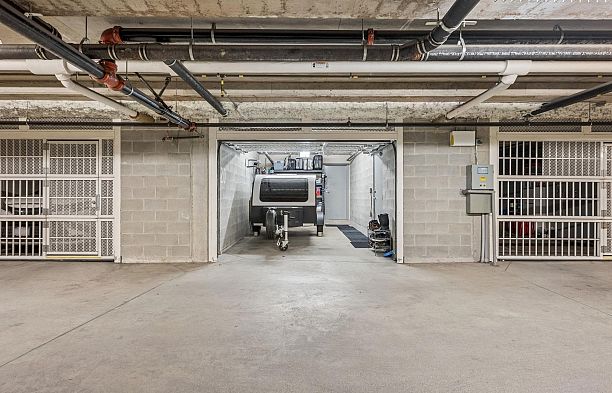 755 W 42 Avenue Oakridge VW
