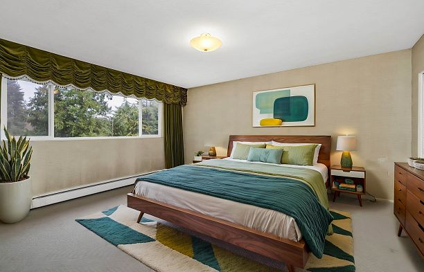 6076 Holland Street Southlands