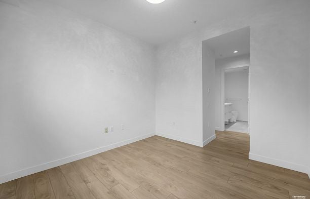 109 6677 Cambie Street South Cambie