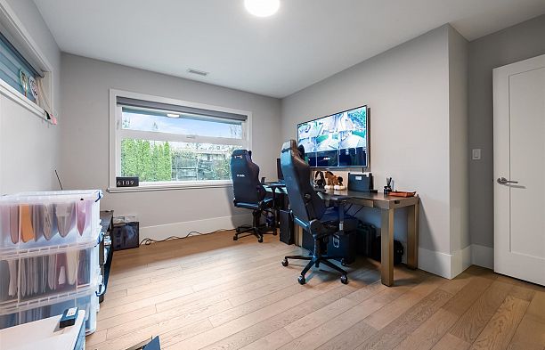 6109 Highbury Street Southlands