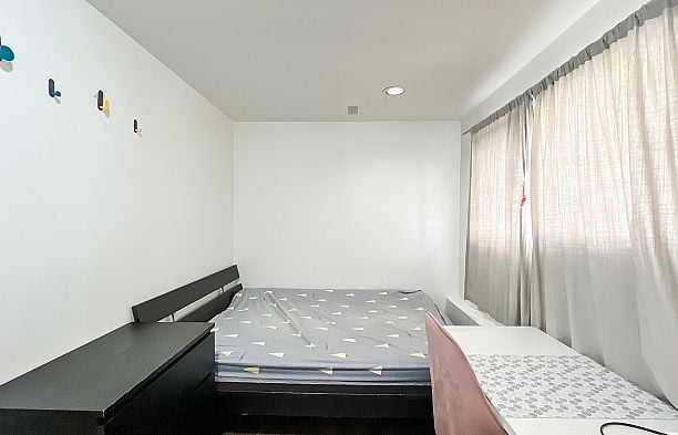 1420 Park Drive Marpole