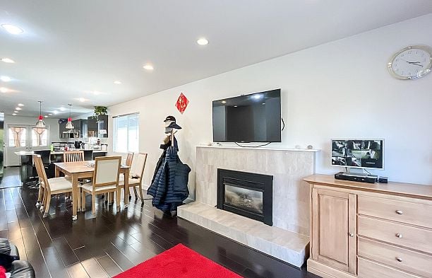 1420 Park Drive Marpole